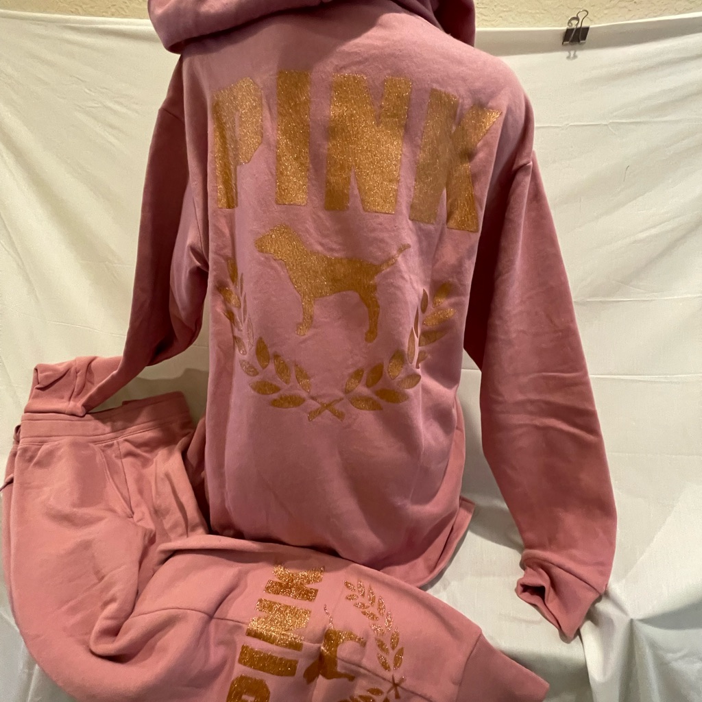 New Victoria’s Secret Pink Bling Pullover Hoodie And Pants 2pc Stunning Set